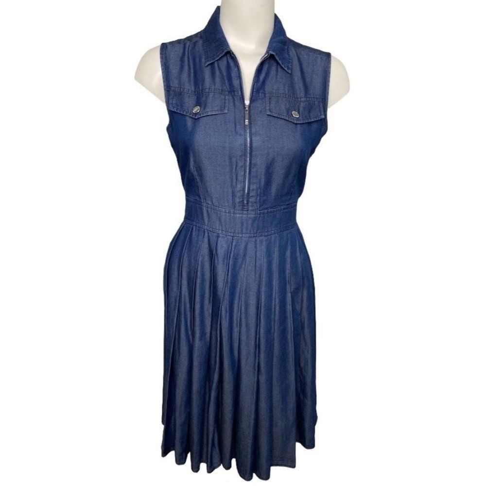 Ivanka Trump Blue Denim Chambray Sleeveless Fit Flare Pleated Dress Sz 4